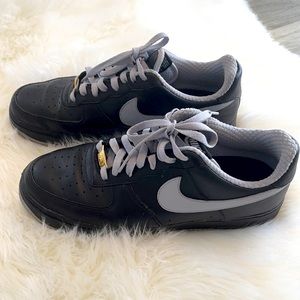 NIKEiD SNEAKERS